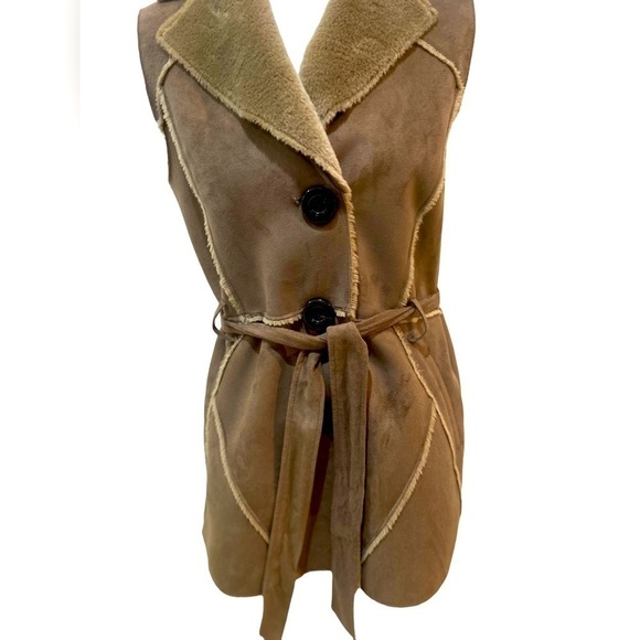 Ellen Tracy faux fur button down luxe vest with tie belt in tan size medium - Picture 6 of 10